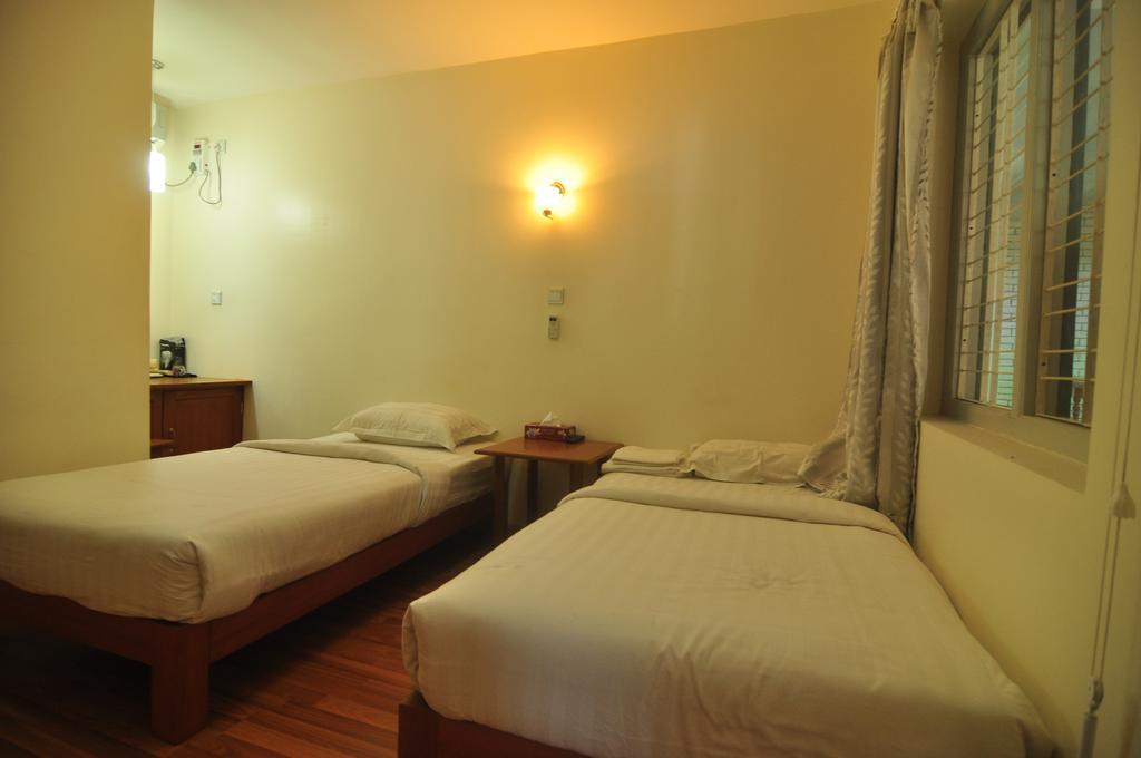 Golden Rose Guest House Old Bagan Exterior foto